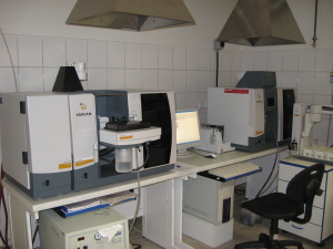 Spektrometr Varian AA240Z a 240FS