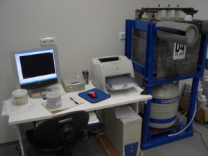 Gamaspektrometrická sestava s detektorem GR 3019 a vyhodnocovacím zařízením DSA 1000 pro stanovení hmotnostních i objemových aktivit radionuklidů s emisí gama
